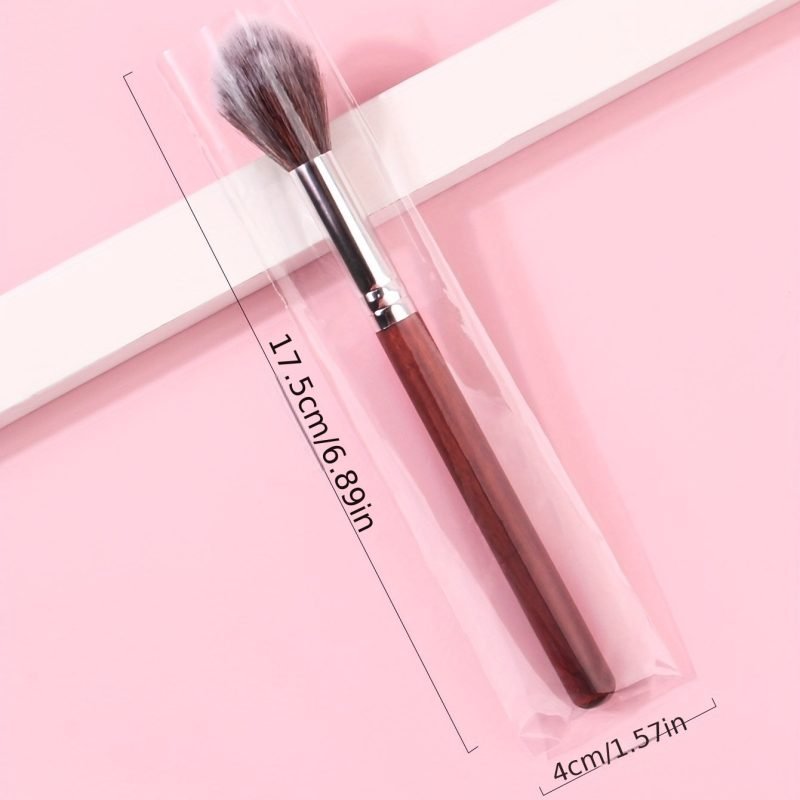 Peekingoose - Premium Nylon Bristle Highlighter Brush: Natural and Sheer Finish