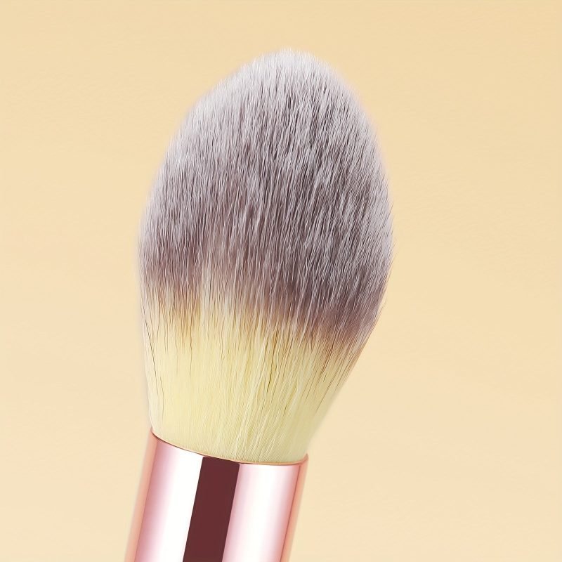 Peekingoose - Premium Flame Design Highlighter Brush: Soft, Angled, Ideal for Daily and Professional Makeup