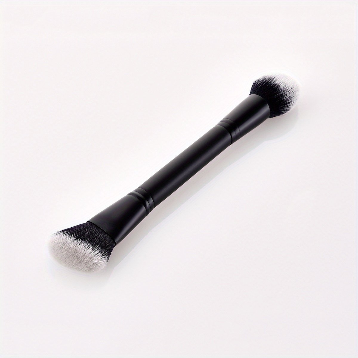 High-quality synthetic bristles blush and foundation brush