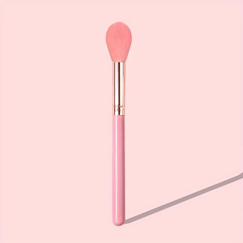 Peekingoose - Premium Nylon Bristle Highlighter Brush: Natural and Sheer Finish