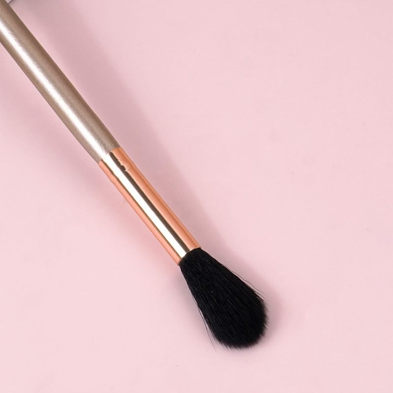 Peekingoose - Ultra Soft Tapered Highlighter Brush - Flawless Precision & Control
